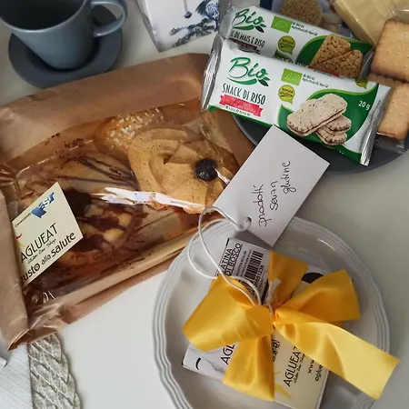 Palazzo Boscareto - Di Charme In Centro Storico - Garage Moto, Box Bici Bed & Breakfast