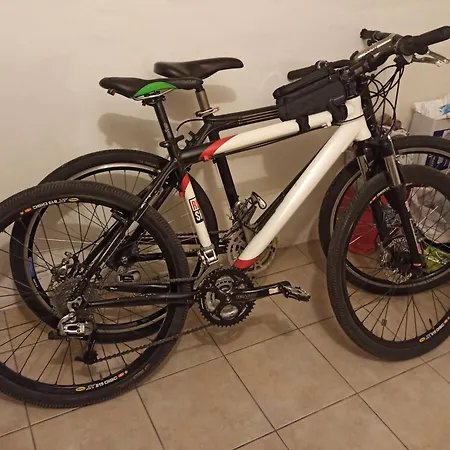 Palazzo Boscareto - Di Charme In Centro Storico - Garage Moto, Box Bici *