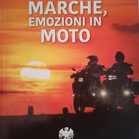 Palazzo Boscareto - Di Charme In Centro Storico - Garage Moto, Box Bici * Corinaldo